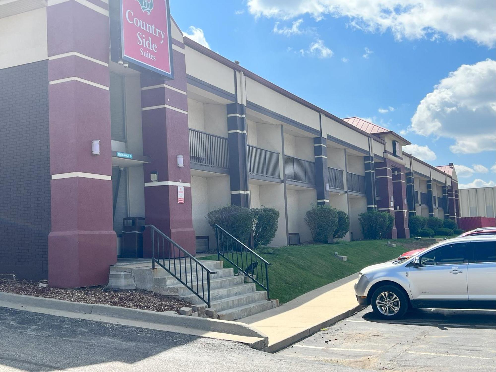 Countryside Suites Kansas City Independence I-70 East Sports Complex Hotel Buitenkant foto