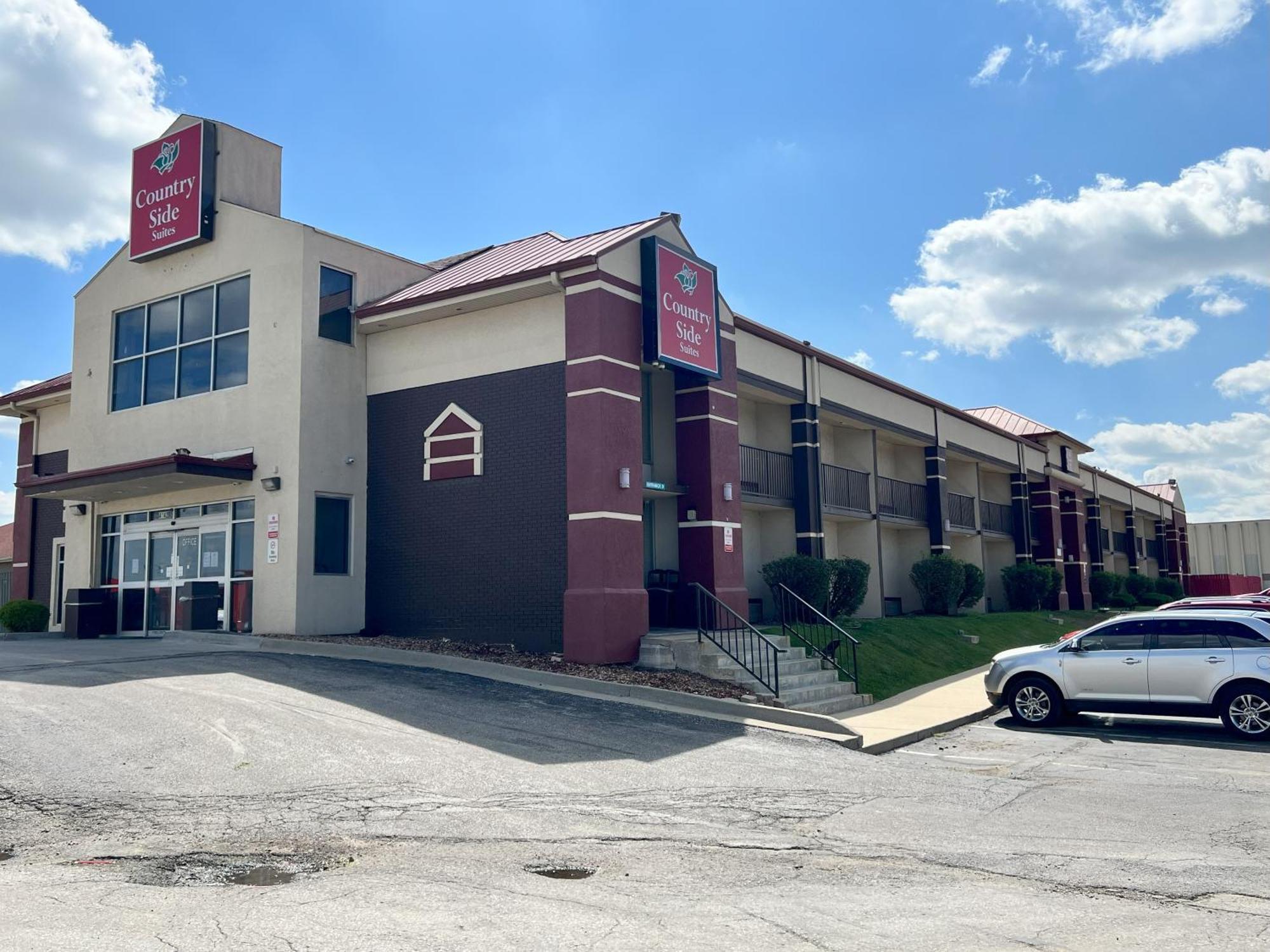 Countryside Suites Kansas City Independence I-70 East Sports Complex Hotel Buitenkant foto