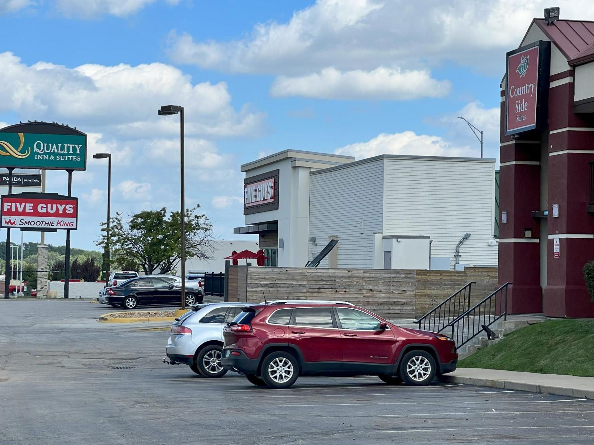 Countryside Suites Kansas City Independence I-70 East Sports Complex Hotel Buitenkant foto